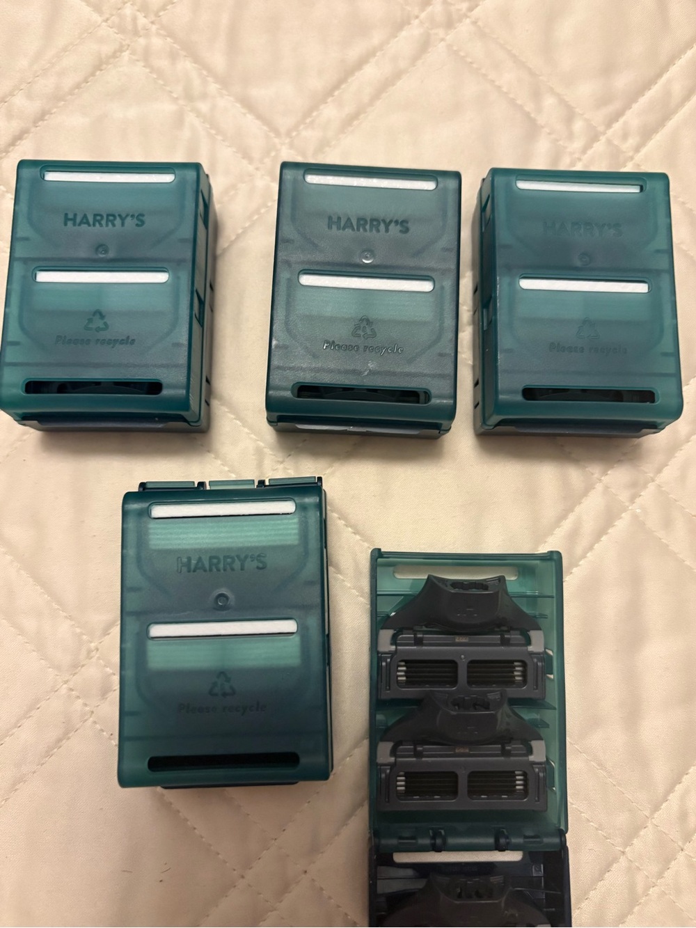 Harry’s Replacement Razor Blade Cartridges - 5 
4 packs = 20 refills